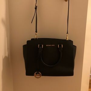 Michael Kors Selma Bag